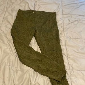 All in motion leggings